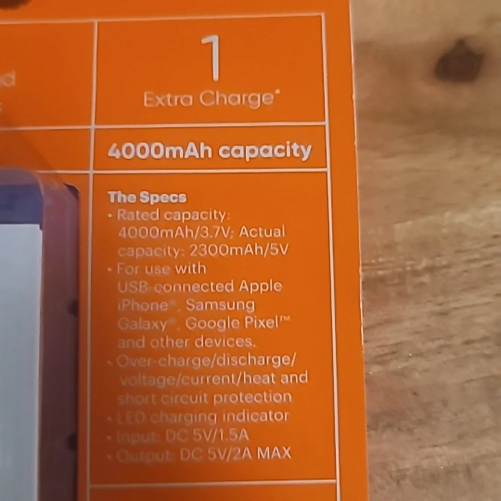 Portable battery charger 4000mAh capacity